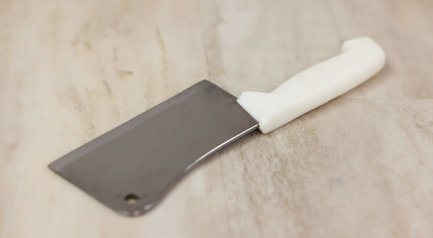 5 Different Types of Kitchen Knives and Their Uses